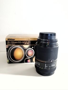 Nikon | Nikkor 35-135mm Macro Zoom Lens